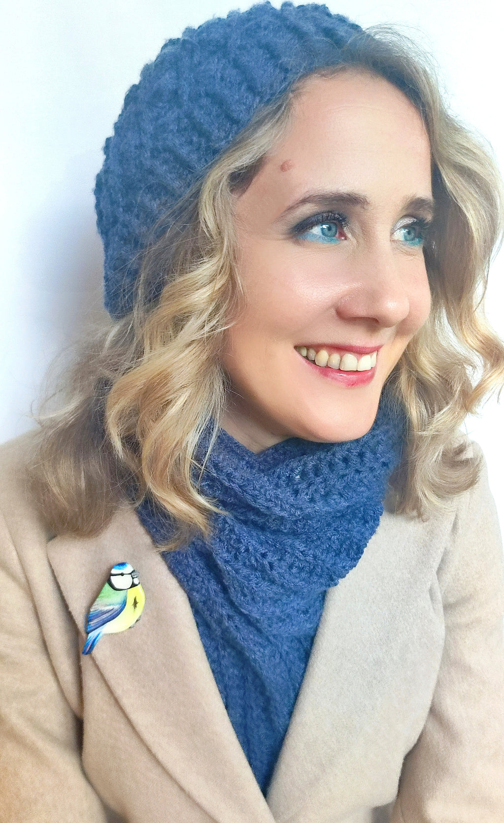 Broche Petite Bleue