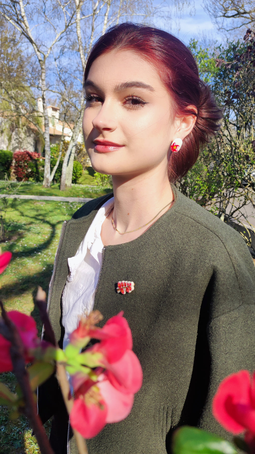 Broche Kusa