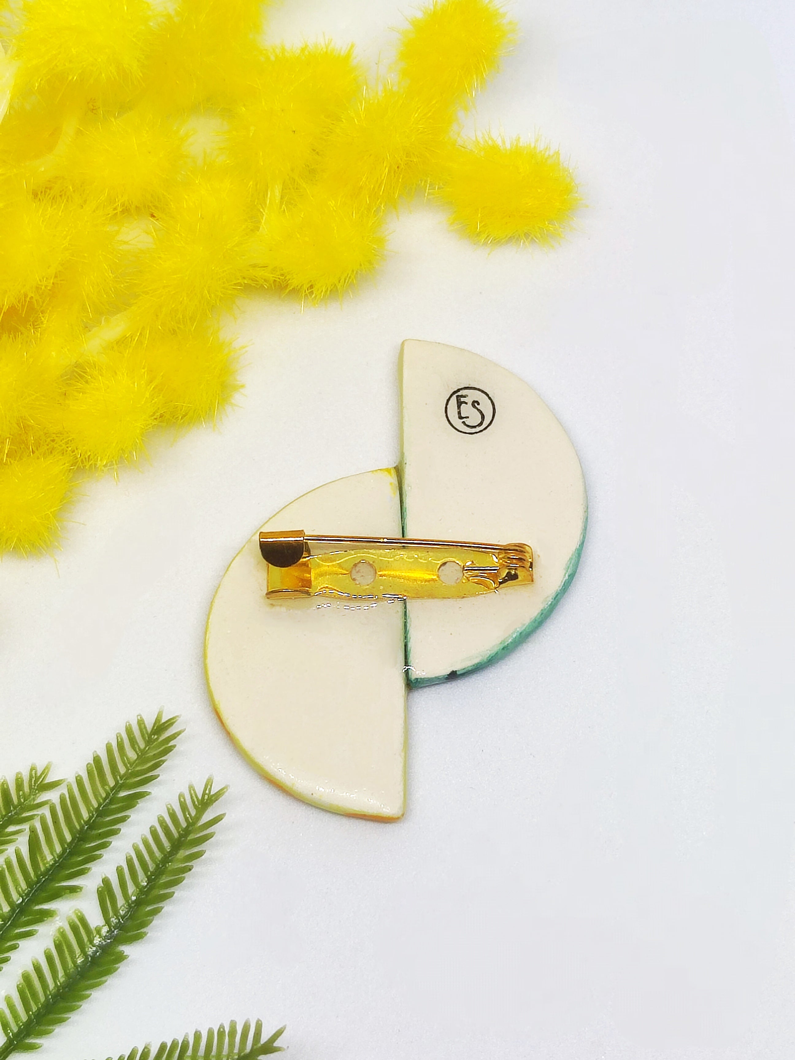 Broche Tillis