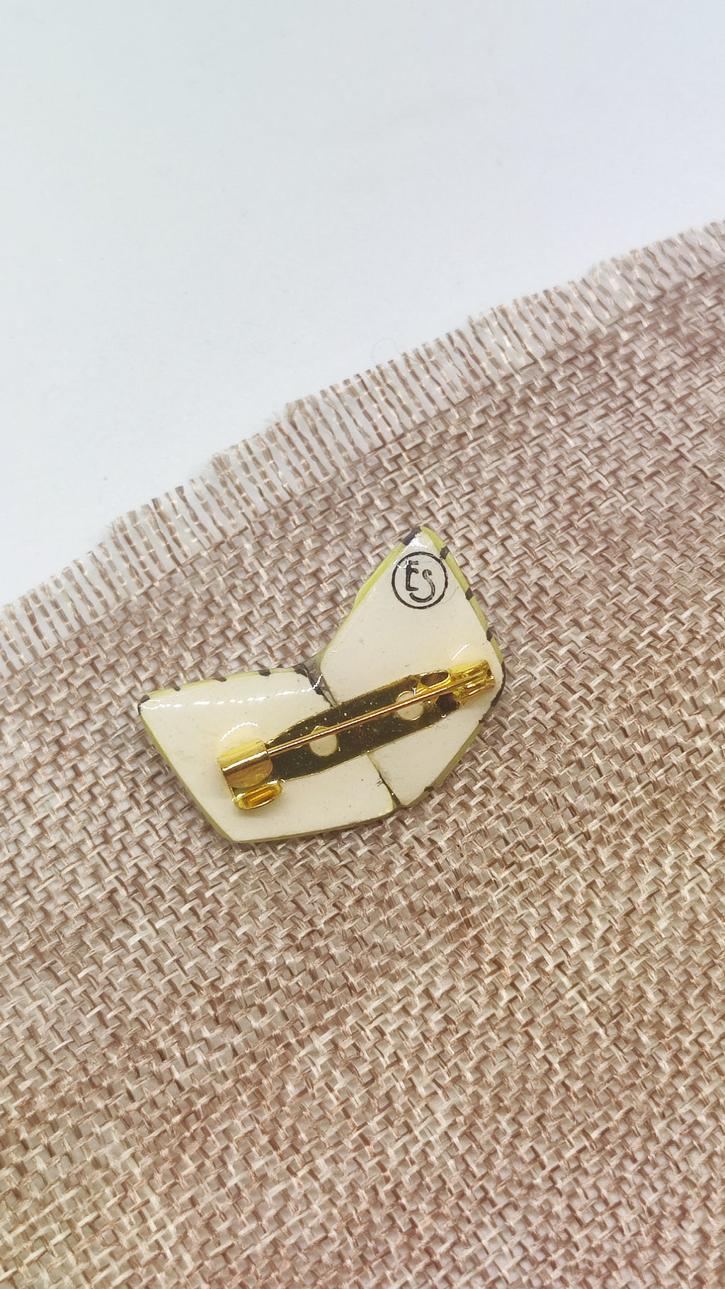 Broche Alia
